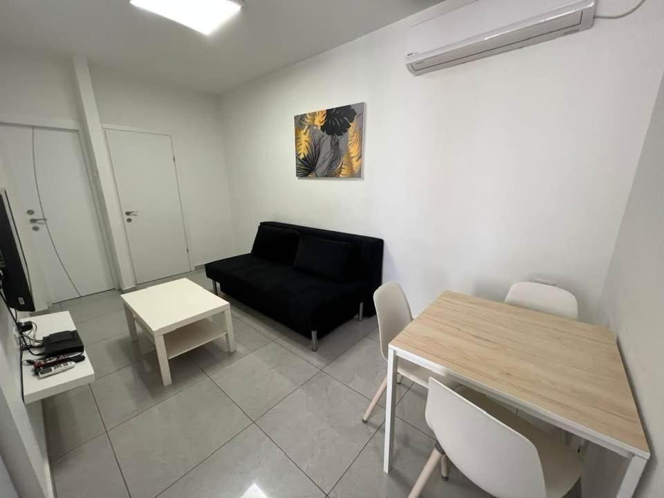 Apartments4You Maya Bat Yam Exterior photo